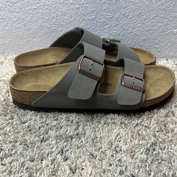 Birkenstock Shoes - Birkenstock Arizona Sandals Size 40 NWOT